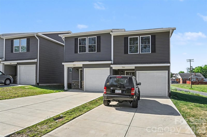 1006 10th Ave, Hickory, NC 28601
