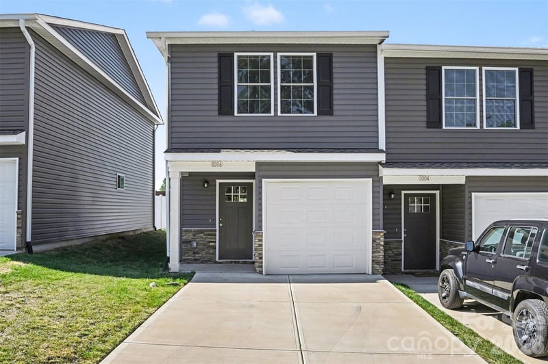 1006 10th Ave, Hickory, NC 28601