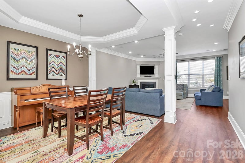 7923 Mossycup Dr, Charlotte, NC 28215