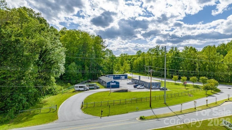 1080 Main St, Lenoir, NC 28645