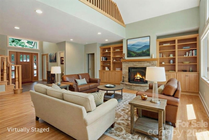 301 Gateway Dr, Hendersonville, NC 28739