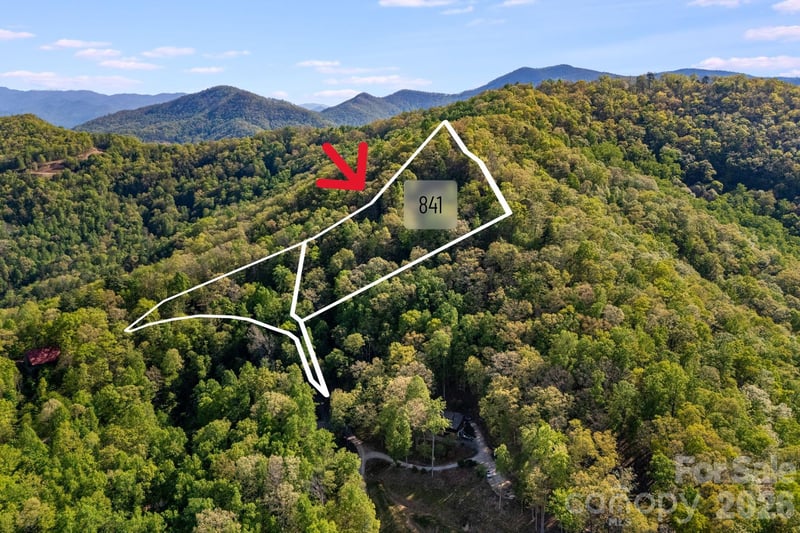 841 Laurel Spring Dr, Bryson City, NC 28713
