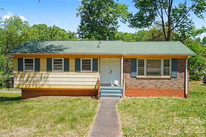 314 Westham Ridge Rd, Charlotte, NC 28217