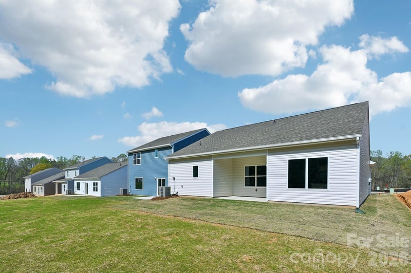 820 Willow Estates Dr, Shelby, NC 28150