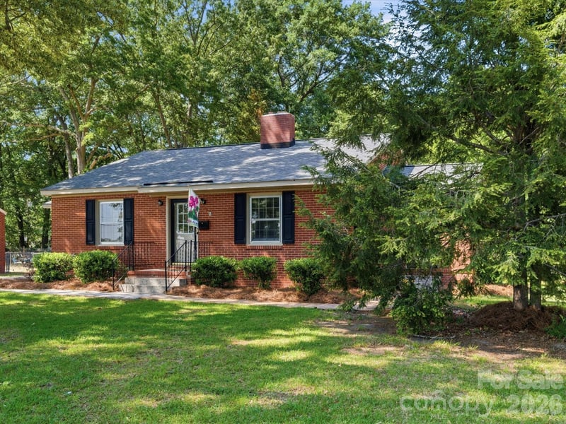 419 Knox St, Clover, SC 29710
