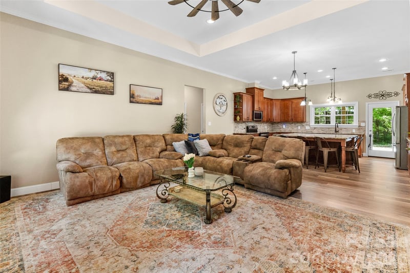 374 Giles Rd, Mcconnells, SC 29726