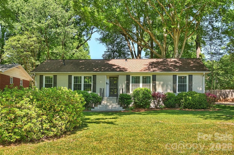 2215 Shadyview Dr, Charlotte, NC 28210