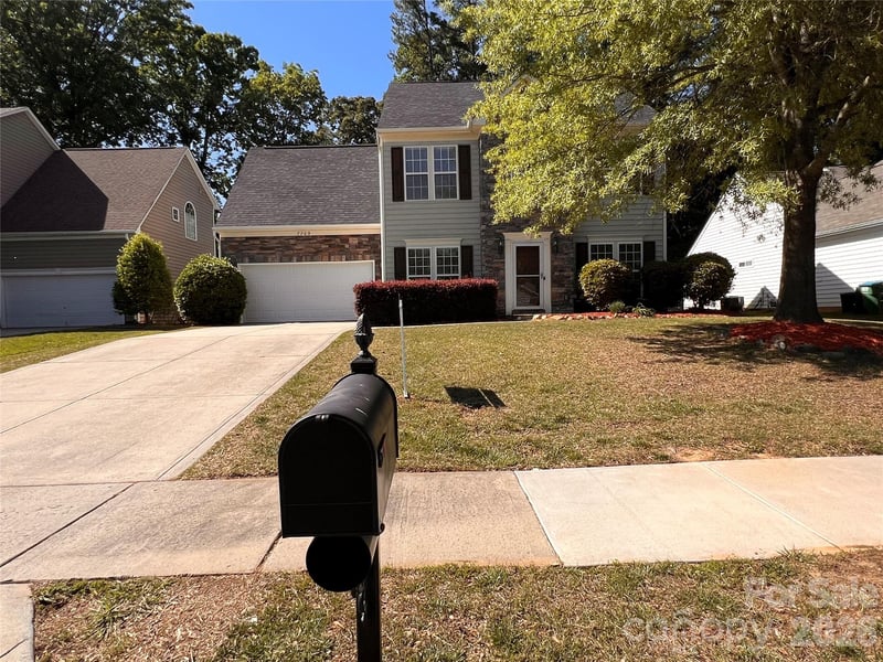 7709 Greylock Ridge Rd #18, Matthews, NC 28105