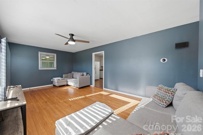 1745 26th St, Hickory, NC 28601