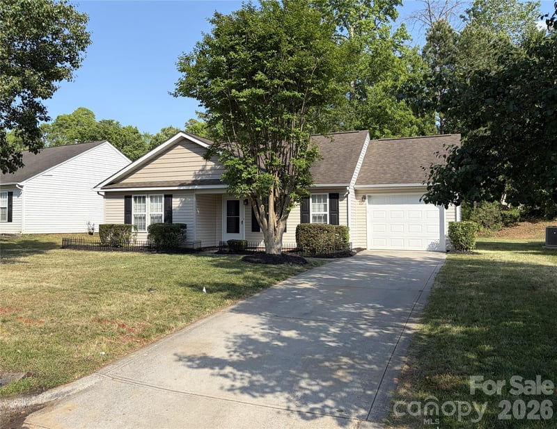135 Ashmont Dr, Kannapolis, NC 28081