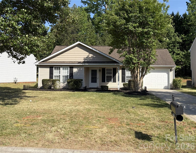 135 Ashmont Dr, Kannapolis, NC 28081