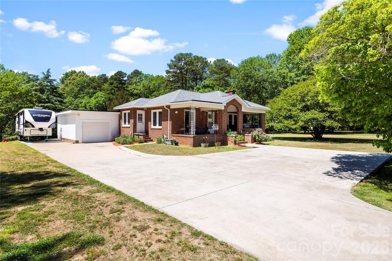 2030 South Point Rd, Belmont, NC 28012