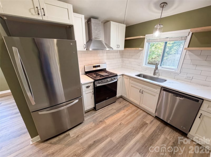 1520 Herrin Ave, Charlotte, NC 28205