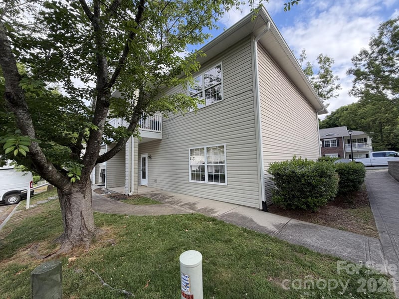 21230 Hickory St, Cornelius, NC 28031