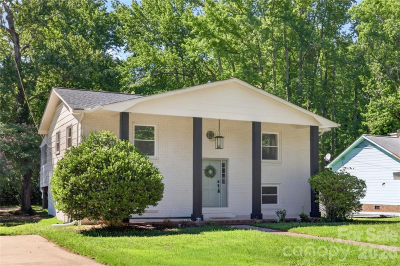 5701 Ilford St, Charlotte, NC 28215