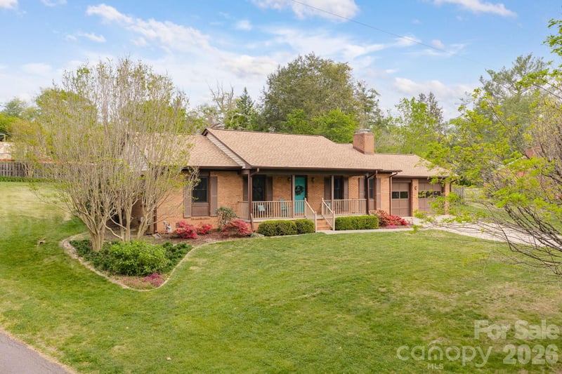 15 Pinedale Rd, Asheville, NC 28805