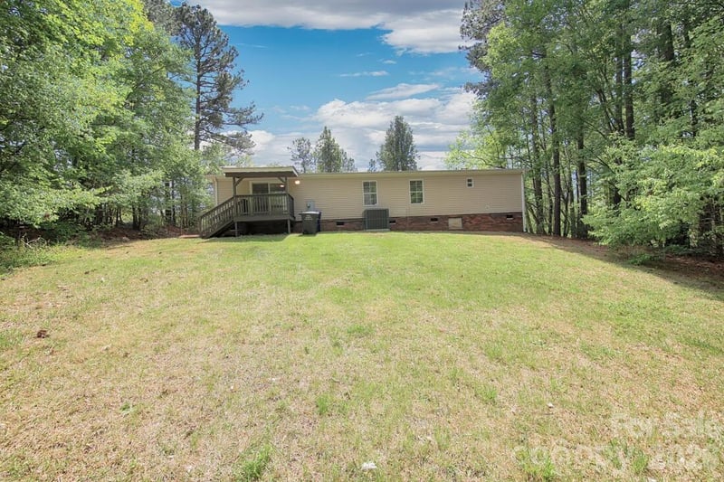 223 Ridge Creek Dr, Troutman, NC 28166