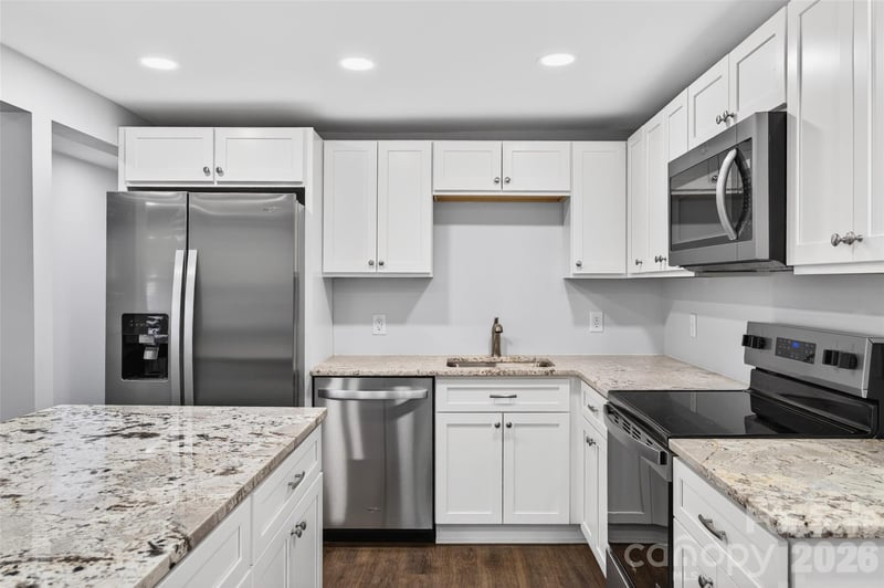 841 Mcarthur Ave, Charlotte, NC 28206