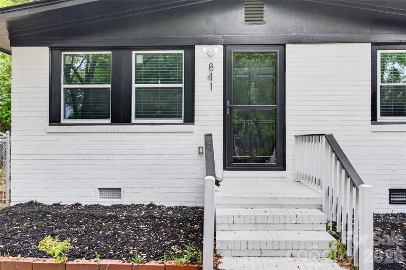 841 Mcarthur Ave, Charlotte, NC 28206