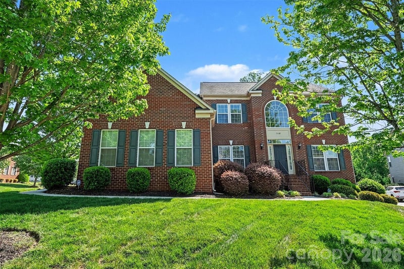 7608 Clarke Ridge Ct, Charlotte, NC 28269