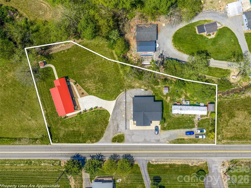 5881 Us 23 Hw, Mars Hill, NC 28754