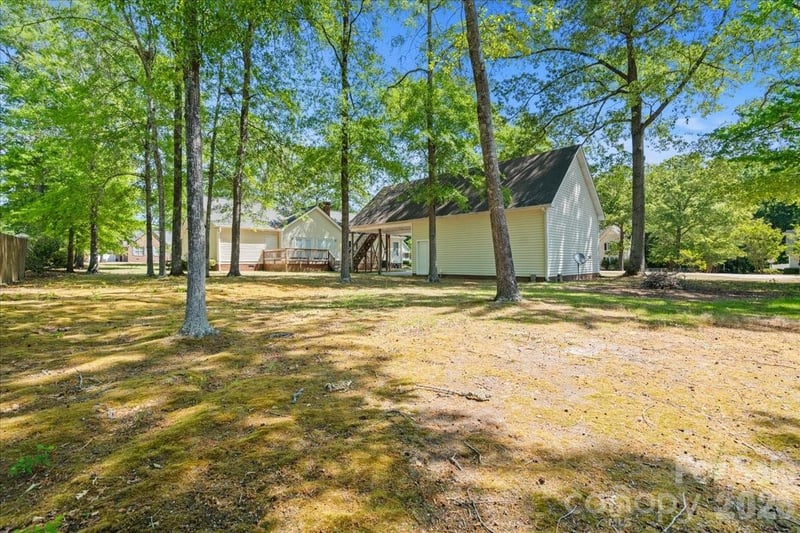 570 Coach Rd, Cheraw, SC 29520