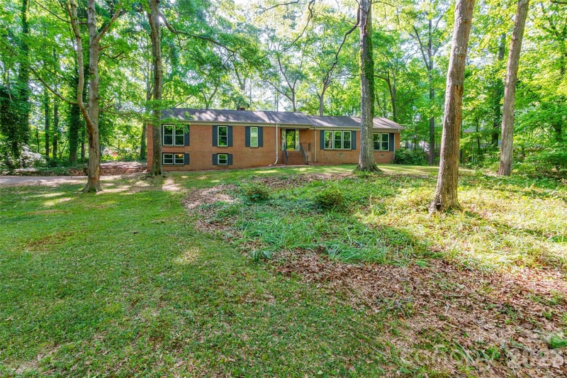 513 Mountainbrook Rd, Lancaster, SC 29720