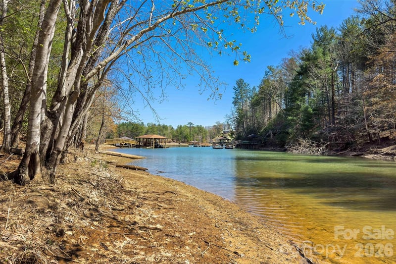 3107 Channel View Cv, Morganton, NC 28655