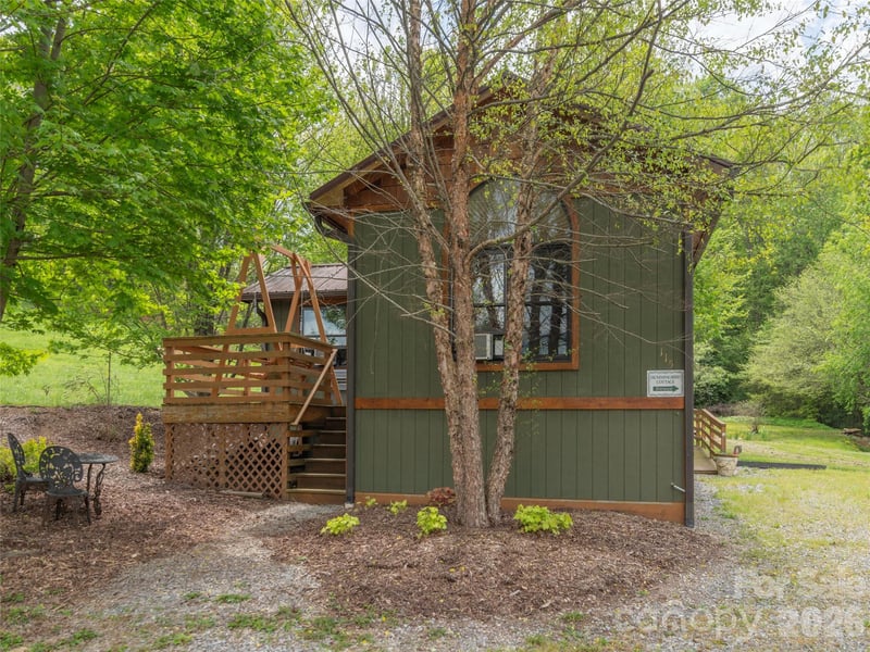 115 Gardening Frog Trl, Waynesville, NC 28785