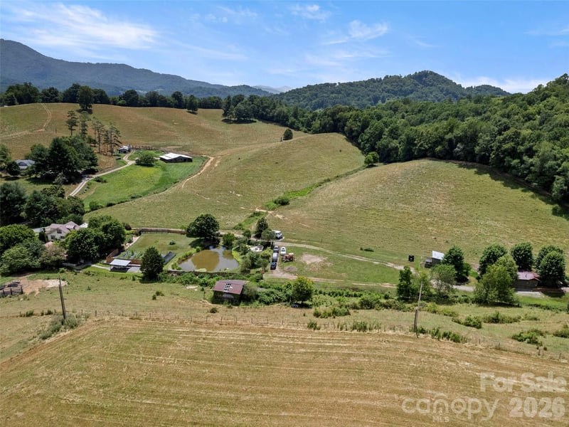 115 Gardening Frog Trl, Waynesville, NC 28785