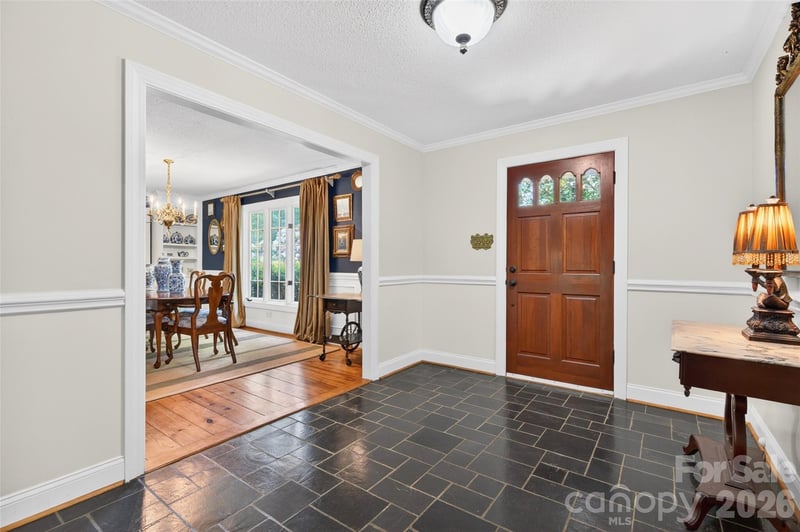 537 Saint Cloud Dr, Statesville, NC 28625