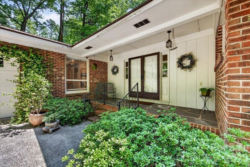 7412 Timber Ridge Dr, Mint Hill, NC 28227