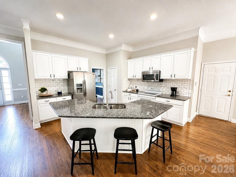 1675 Sanridge Wind Ln, Charlotte, NC 28262