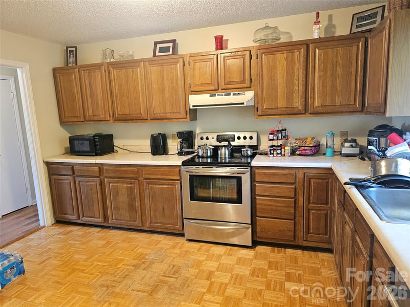 1417 Wiley Lewis Rd, Greensboro, NC 27406