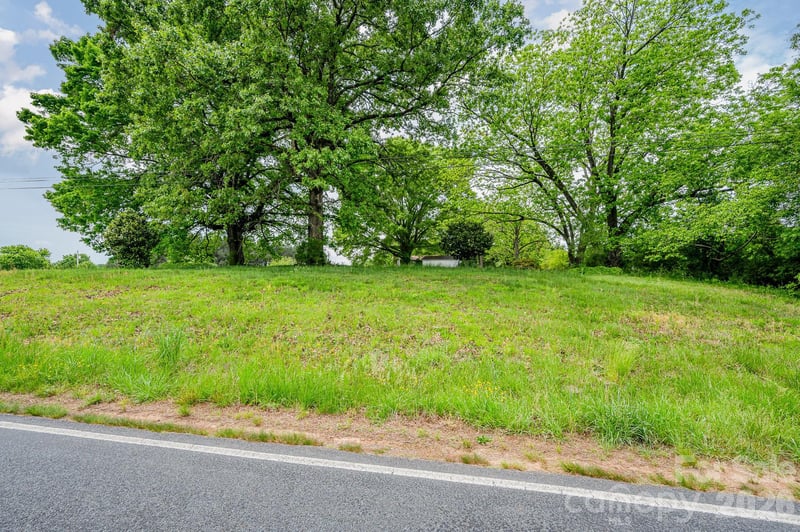 32242 Chapel Rd, Albemarle, NC 28001