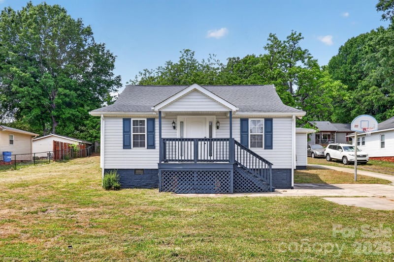62 Roberta Rd, Concord, NC 28027