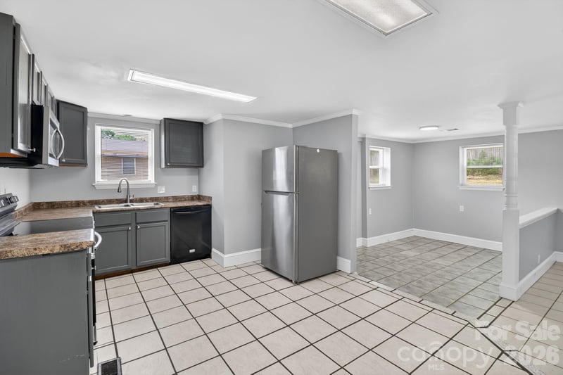62 Roberta Rd, Concord, NC 28027