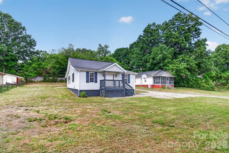 62 Roberta Rd, Concord, NC 28027