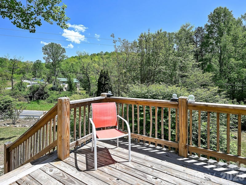 2275 Lamb Mountain Rd, Hendersonville, NC 28792