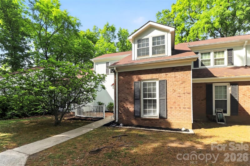 11128 Sevilla Ct, Charlotte, NC 28226