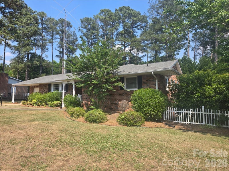 620 Mcdowell Dr, Chester, SC 29706