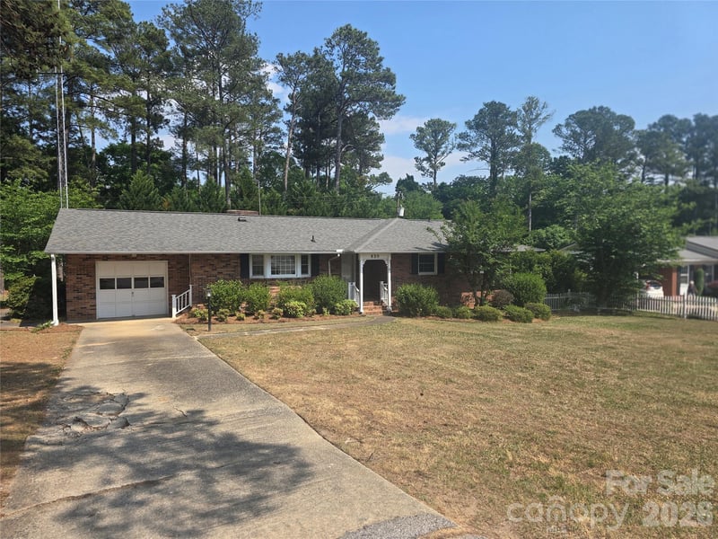 620 Mcdowell Dr, Chester, SC 29706