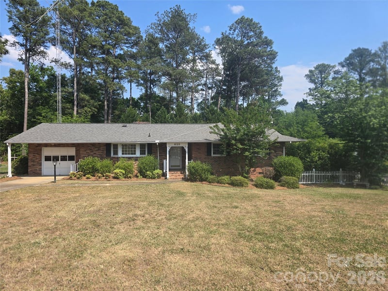 620 Mcdowell Dr, Chester, SC 29706