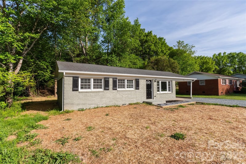 213 Washington St, Wingate, NC 28174