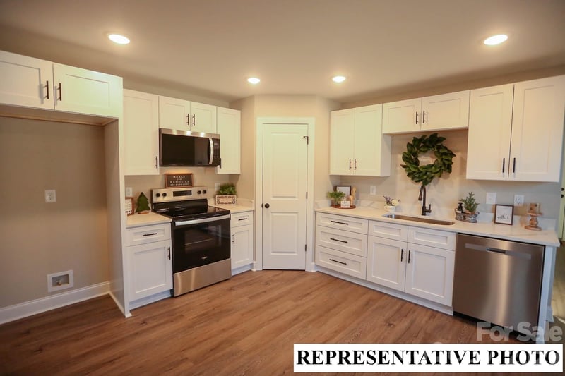 2673 Brady Ave, Kannapolis, NC 28083