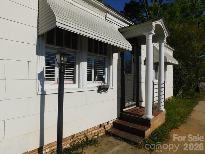 221 Charlotte Ave, Rock Hill, SC 29730