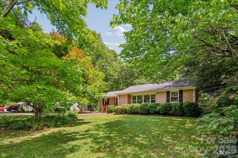 107 Fox Run Dr, Fort Mill, SC 29715