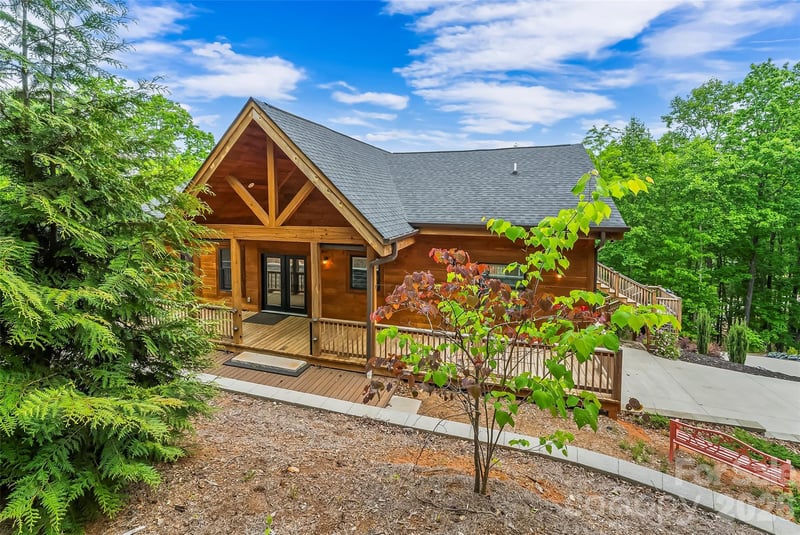 265 Grandview Peaks Dr, Nebo, NC 28761