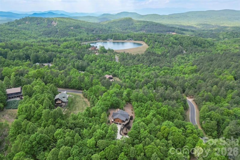 265 Grandview Peaks Dr, Nebo, NC 28761