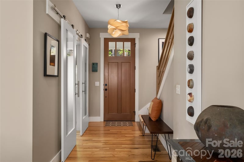 24 Acadia Dr, Asheville, NC 28806